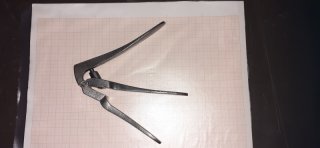 Zange zum Entzündern von Schrotpatronen