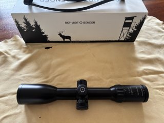 Schmidt & Bender Zenith 1,5-6x42 30mm neuwertig.