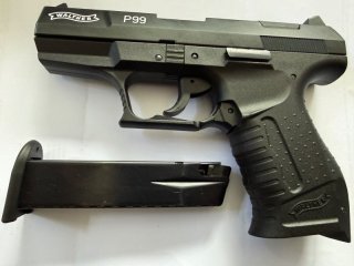Biete Walther P99 Kaliber 9mm P.A.K.