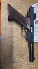 KK-Sportpistole FN 150 mit einem Magazin-Lauflänge 150 mm