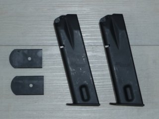2 original Magazine Sig Sauer P226 mit Magazinboden P226 + diverse Griffschalen