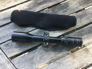 Schmidt & Bender Zenith 1,5-6x42 LA 1