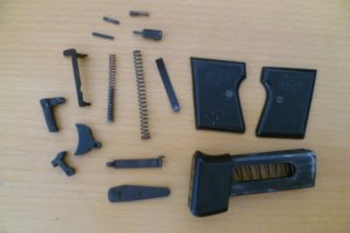 Konvolut freie Ersatzteile und Magazin Bernadelli Mod. 68