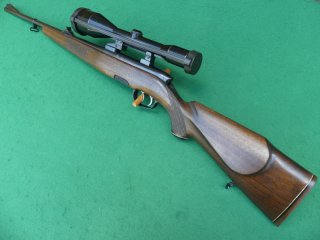 Steyr Repetier-Kurzlauf-Büchse Kal. .243 Win. neue EAW-Schwenkmontage mit Zeiss Zielfernrohr 8x56