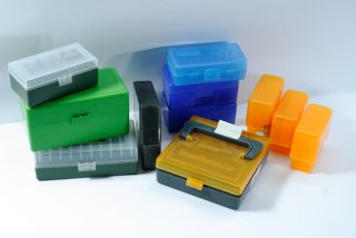 KONVOLUT mit diversen Patronenboxen Munitionsboxen Frankford Megaline SmartRelaoder KK 100er 50er 10
