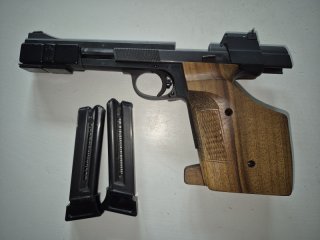 Halbautom. Pistole Hämmerli International (208) .22lr