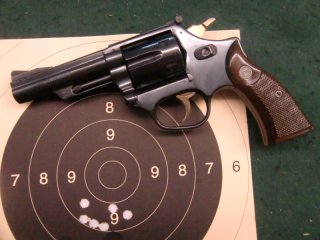 .357 Mgn ASTRA 4" Revolver ungeführt aus jagdl. Nachlass