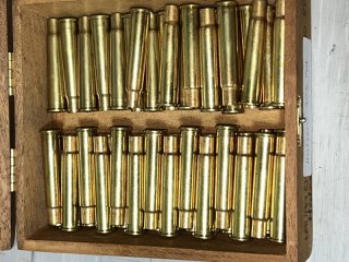 49 neue Hülsen Kal. .303 Brit bereits mit Zündern