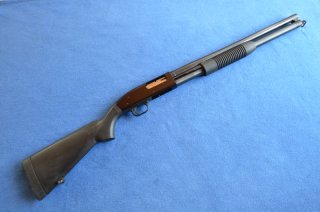 NEUWERTIGE VORDERSCHAFTS REPETIERFLINTE MOSSBERG MAVERICK MOD. 88 12/76
