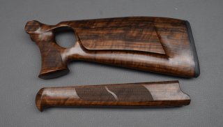 Blaser R93, Jagd-Lochschaft Set, 2-teilig, Nußbaum HK V, bayr. Backe, Neuware