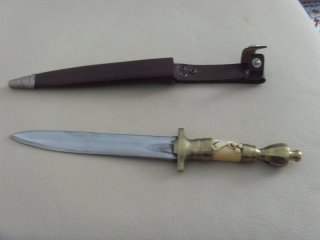 Jagdmesser Handarbeit ?, Messing und ? ? Griff , Lederscheide ,Sammler Messer ?