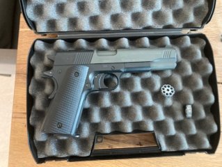 co2 pistol 1911