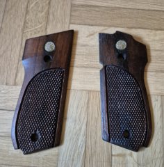 S & W S&W Selbstladepistole 9 mm Para Mod. 39 USA Amerika Griffschalen Holz