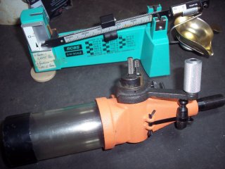Pulverfüller NIAGARA feindosierbar? + Waage (RCBS Lee Dillon Hornady Presse Dachbodenfund