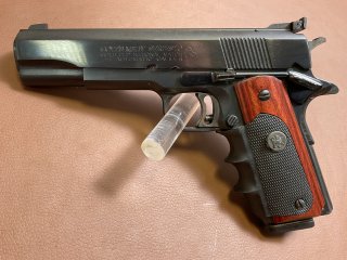 Pistole Colt National Match Gold Cup MK IV Series 70 im Kaliber .45 ACP SNR 70N73646
