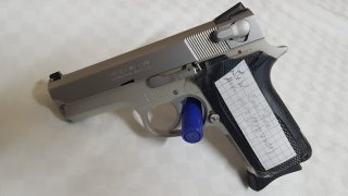 S&W Pistole Stainless Steel