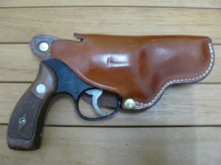 Lederholster AKAH 031 für S&W J-Rahmen und andere mit 2 Zoll Lauf, Weihrauch H88/37
