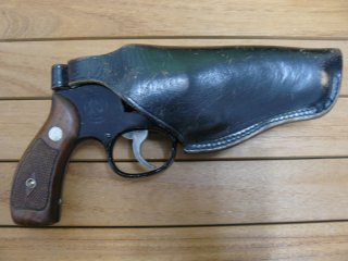 Lederholster schwarz für S&W mit J-Rahmen und ähnliche Revolver mit 3 Zoll Laufc