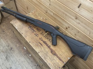 Repetierflinte Winchester SXP Extreme Defender, Kal.12/76, Neuwertig!