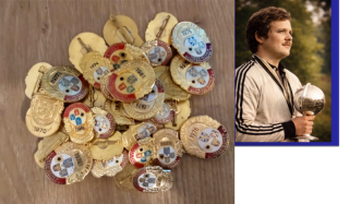 Großes Konvolut Anstecknadeln Hessische Meisterschaften 70er/80er Jahre Schießsport Vintage