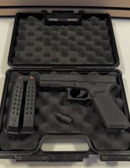 UMAREX Glock 17 Gen5 9mm P.A.K. Schreckschuss + 2. Magazin! Neuwertig