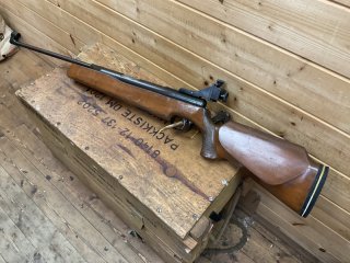 LG Match Feinwerkbau Mod.150, Seitenspanner, Kal.4,5mm, mit Prellschlag-Dämpfung!