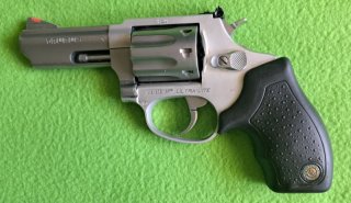 Taurus, Ultra-Lite Verkauf!!
