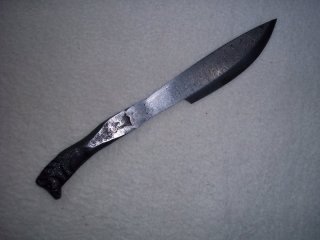 Messer, handgeschmiedet mit Damastklinge