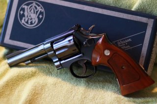 Revolver S&W Smith & Wesson 18-3 .22 lfB l.r. - der 17 als Combat Masterpiece, mit Originalkarton