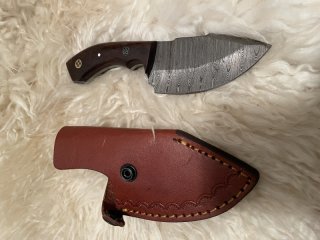 Damastmesser mit Brauner Lederscheide