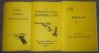 3 Hefte technische Zeichnungen, Beschreibung, Dienstanweisung Parabellum Pistole 08 Kaliber: 9mm