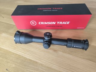 CRIMSON TRACE 3-24x56 Zielfernrohr 1. Bildebene NEUWERTIG - LICHTSTARK UND DISTANZORIENTIERT - OVP