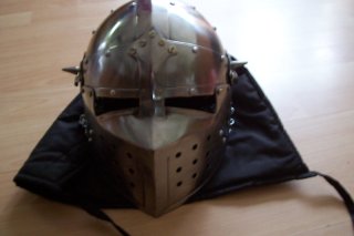 Spätmittelalterliche Beckenhaube 2mm Stahl mit Kettenbrünne Größe 58