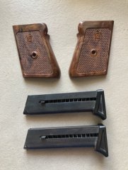Röhm RG 800 Griffschalen + 2 Magazine