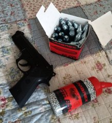 Beretta Elite 2 4,5mm BB CO2 Pistole + CO2 Kapseln + 4900 Stahl-BBs Set