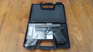 Pistole Special 99 Titan in Kaliber: 9mm P. A. Knall inkl. Zubehör