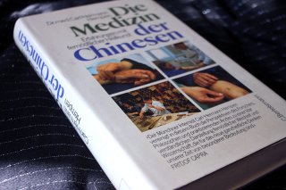 Die Medizin der Chinesen - Erfahrungen mit fernöstlicher Heilkunst Dr. med. Carl Hermann Hempen