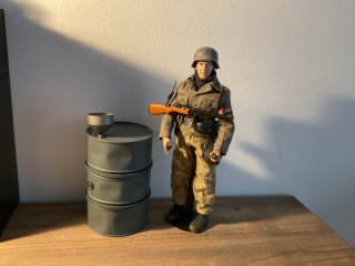 WH Grenadier Soldat , Ppsh41 , Stahhelm , Wehrmacht Landser ..Ansehen