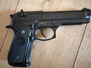 Beretta 92FS