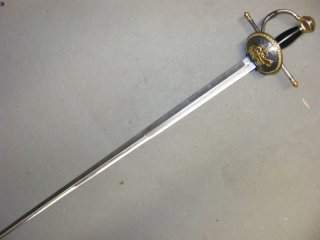 dekorativer Säbel, Degen, Florett, Rapier ?
