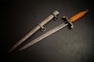 Wehrmacht Heer (WH) Offiziersdolch mit echter Damastklinge.