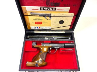 Matchpistole - Unique Mod. DES-69 "Standard U.I.T." im Koffer | .22lr