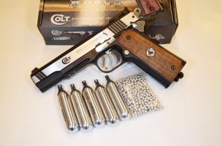 Colt Special Combat Classic * CO² * BB´s * mit Starterpaket