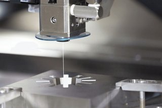 Wire EDM - Drahterosion - Tool grinding - Deep hole drilling