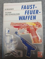 Buch: Faustfeuerwaffen