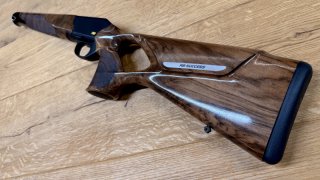 Blaser R8 Success Schäftung / Holzklasse 4 / R8 Logo in Gelb / top Holz / Gelegenheit