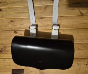 Patronentasche 18. Jhd. mit Schulterriemen und Holzeinsatz Larp Reenectment, neu