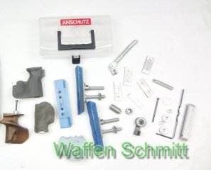 Konvolut aus Griffen, Schafterhöhungen und Schaftkappen für KK-Matchgewehre!!!
