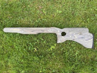 Ruger 10/22 Silhouette Schichtholzschaft Rohling, rechts