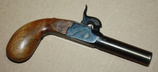 Perkussions Vorderlader Derringer Pedersoli "Liegi" im Kal. 44 -GELEGENHEIT-